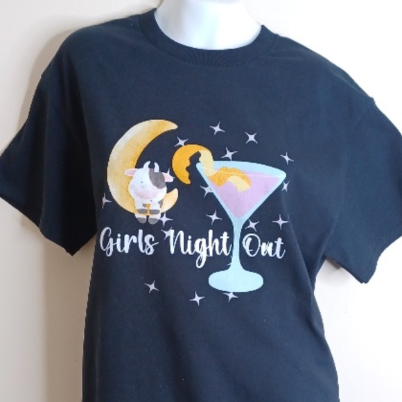 GIRLS NIGHT OUT. Cute tee for the gal's night of partying with the girls. - Picture 1 of 12